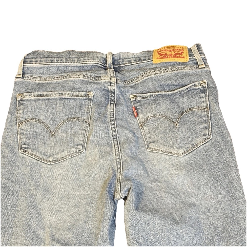 Levi's 724 High Rise Straight Crop Women's Jeans Blue Distressed Denim Size 28 - Picture 9 of 13